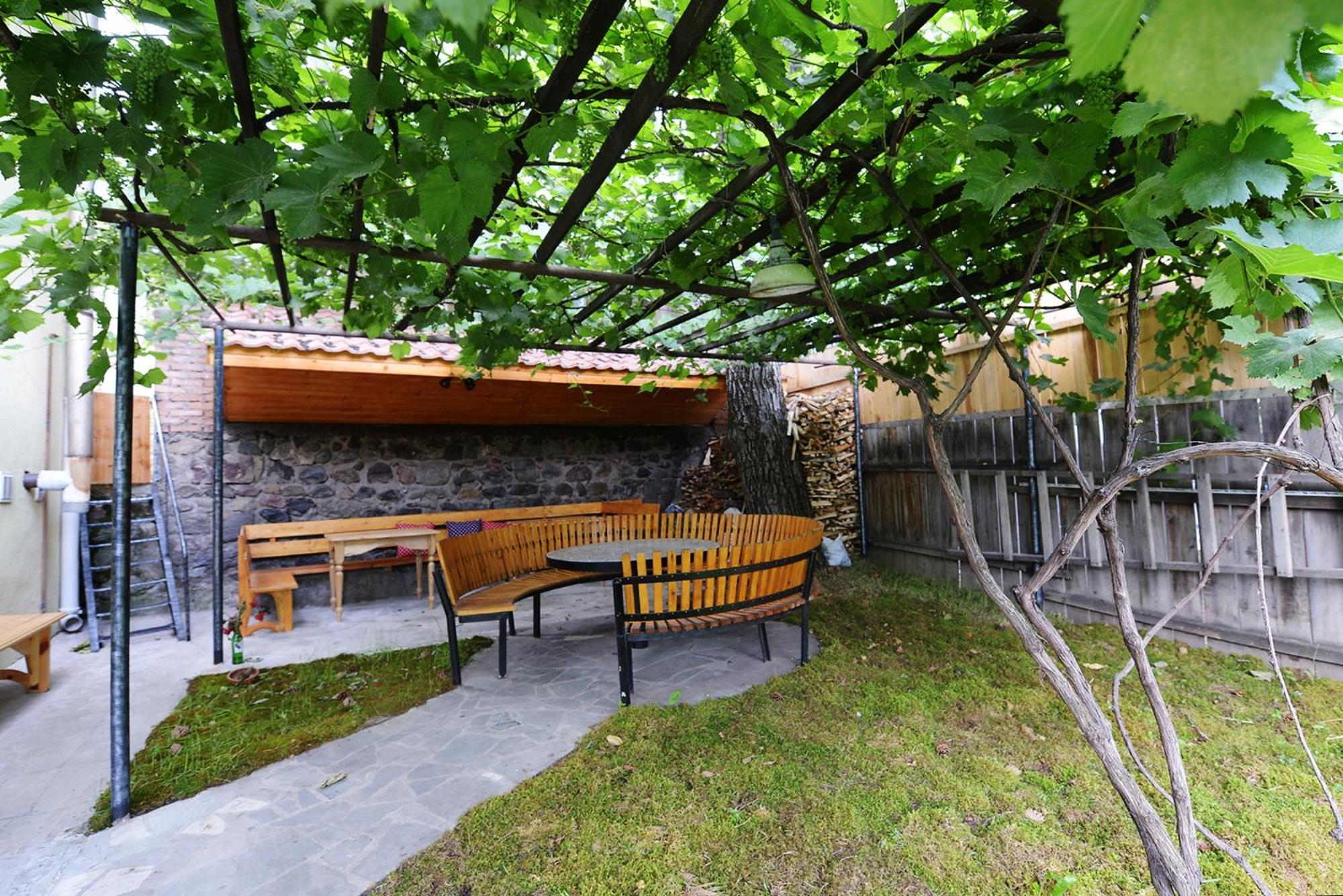 Hotel Almi Akhaltsikhe  Exteriör bild
