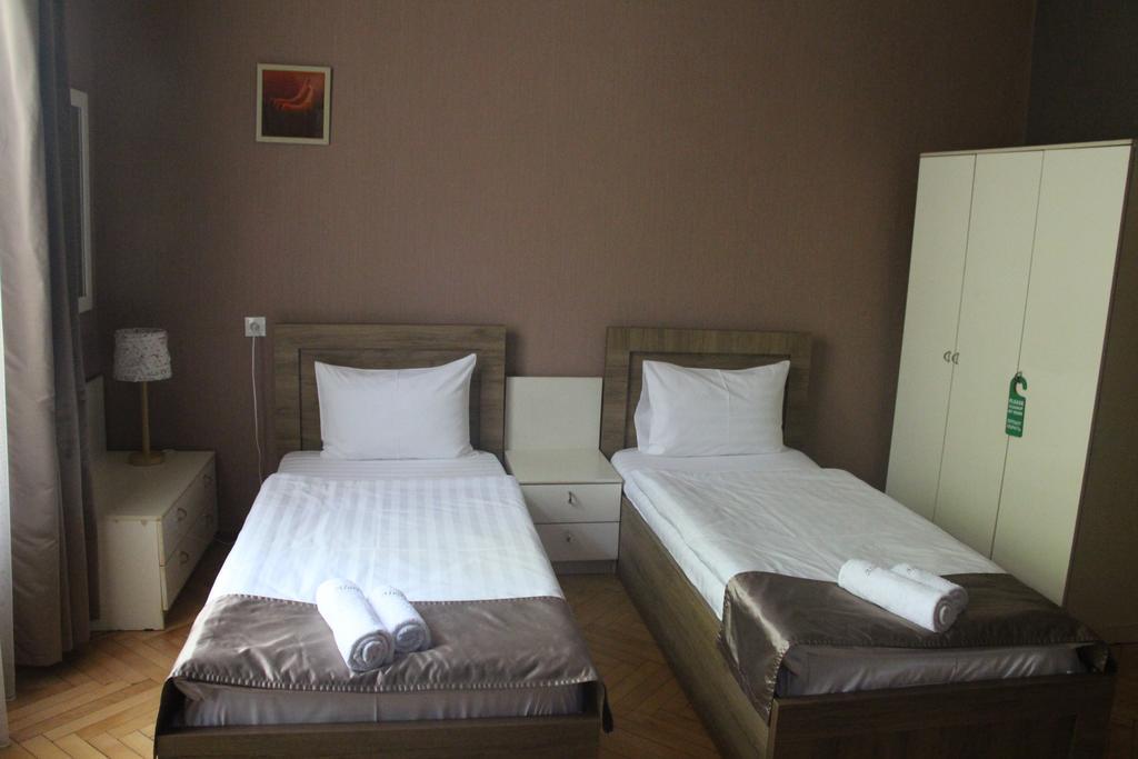 Hotel Almi Akhaltsikhe  Exteriör bild