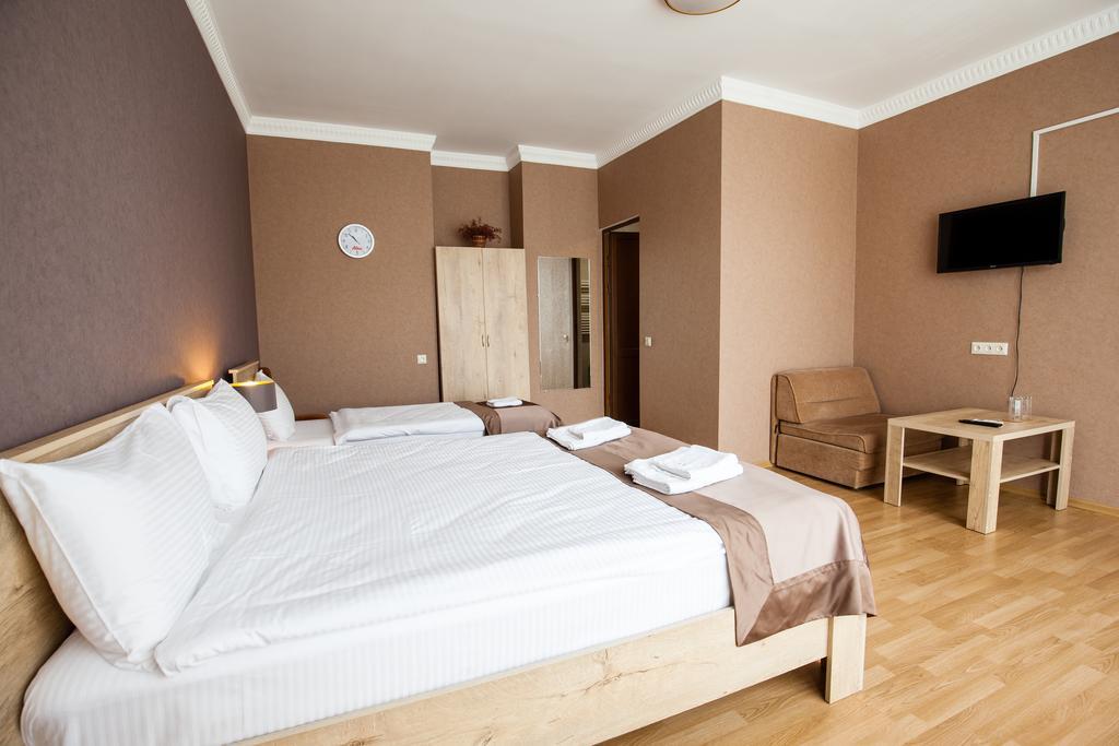 Hotel Almi Akhaltsikhe  Exteriör bild