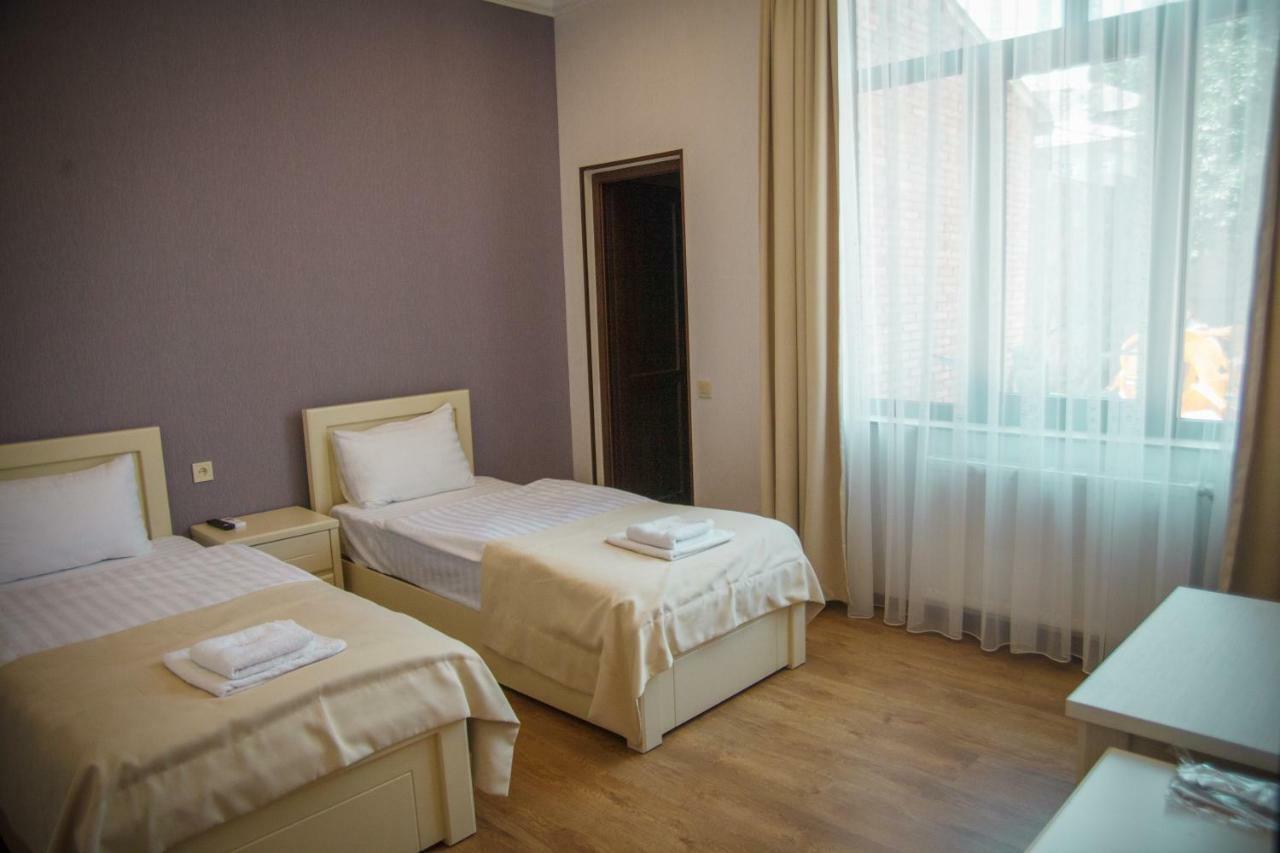 Hotel Almi Akhaltsikhe  Exteriör bild