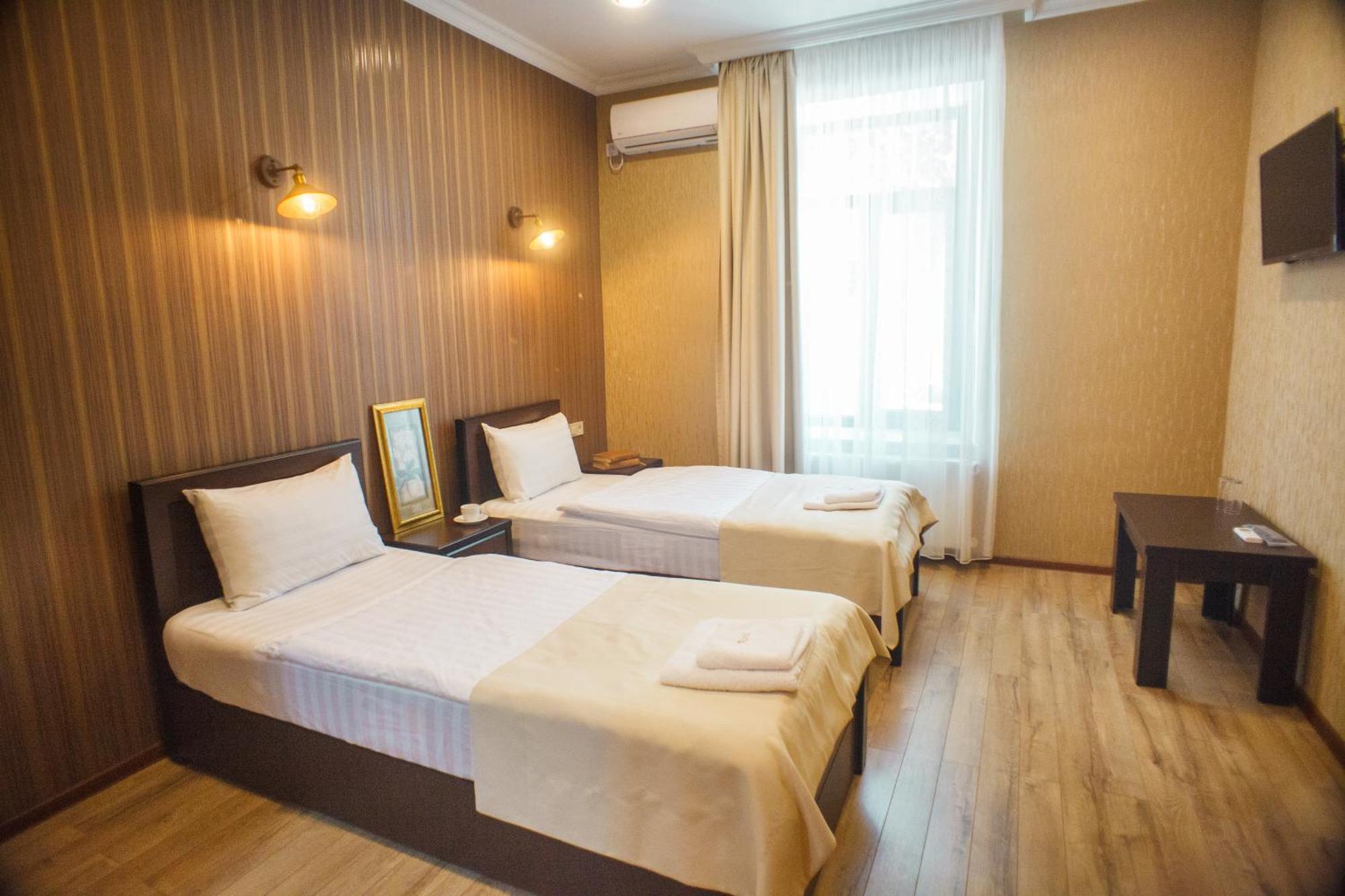 Hotel Almi Akhaltsikhe  Exteriör bild