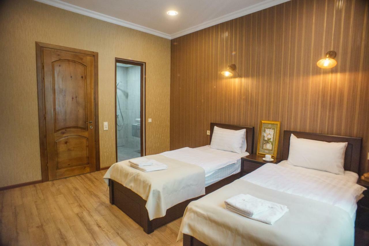 Hotel Almi Akhaltsikhe  Exteriör bild
