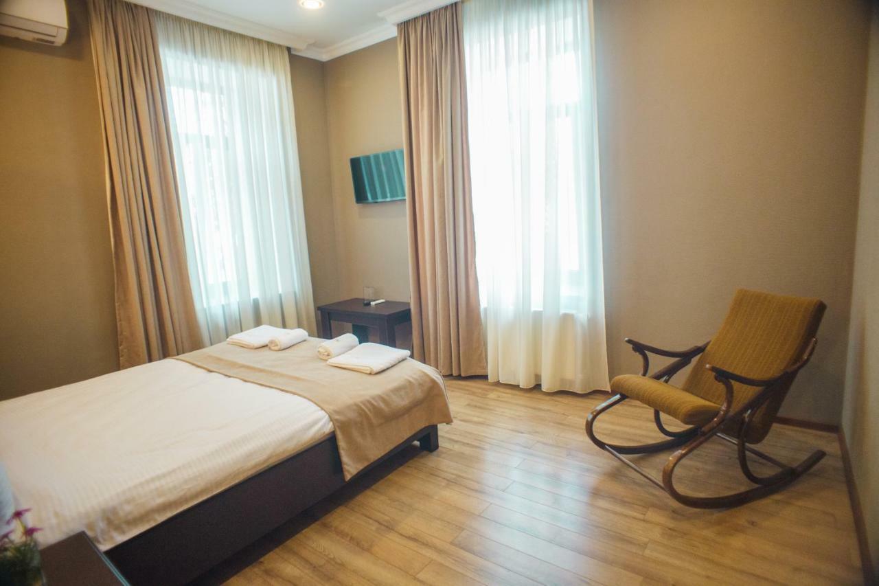 Hotel Almi Akhaltsikhe  Exteriör bild